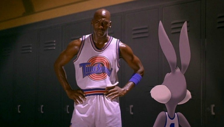 Michael Jordan en una escena de Space Jam