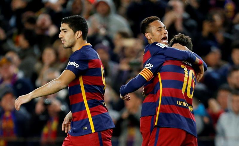 Tridente MSN celebra un tanto blaugrana