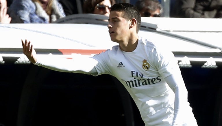 James Rodríguez, durante el Derbi madrileño