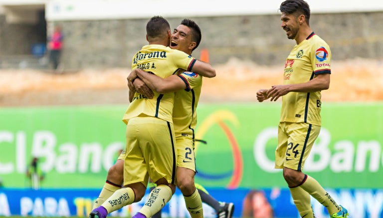 Goltz, Aguilar y Oribe festejan en el Azteca