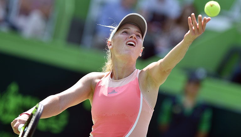 Wozniacki, a punto de servir en el partido contra Govorotsova