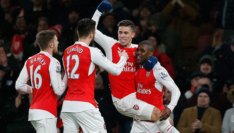 Joel Campbell celebra un gol con el Arsenal 