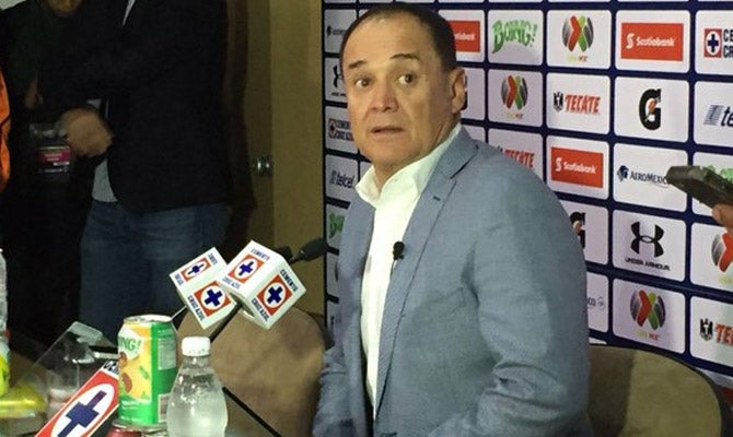 Aceves, en conferencia de prensa