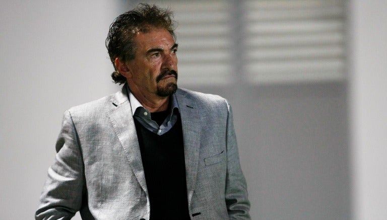 Ricardo La Volpe durante un partido de Jaguares