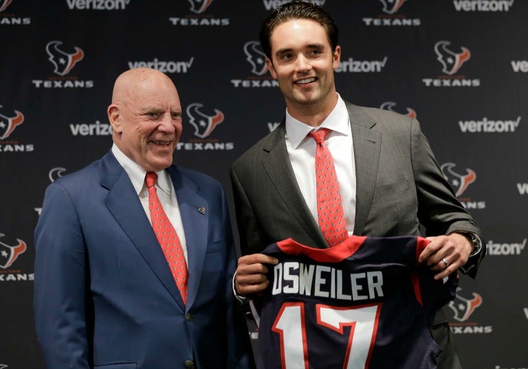 Brock Osweiler en su presentación con Texanos