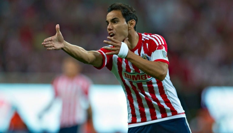 Omar Bravo en el Clásico Nacional