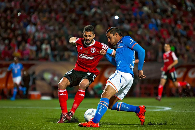 Marcelo Gandolfi y Jorge Benitez, durante el partido de la Jornada 5 del C2016 