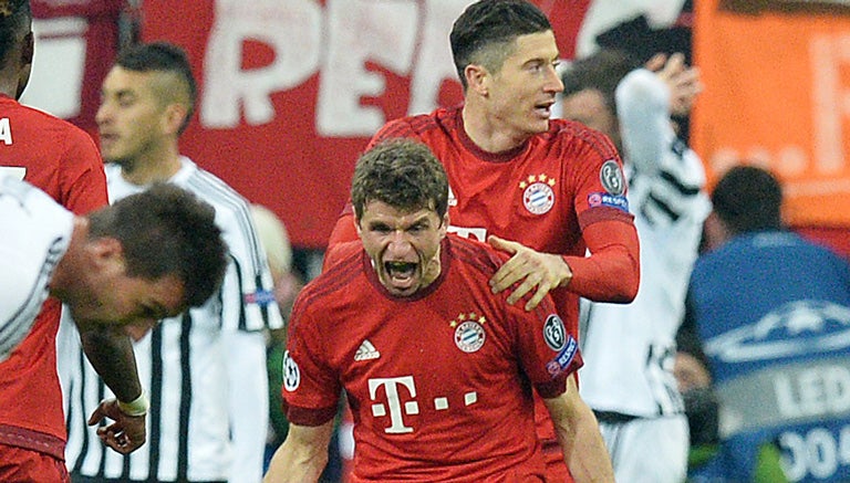 Müller celebra su gol contra la Juventus