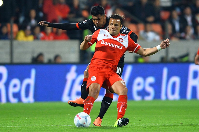 Aarón Galindo durante el partido Toluca vs Atlas del C2016