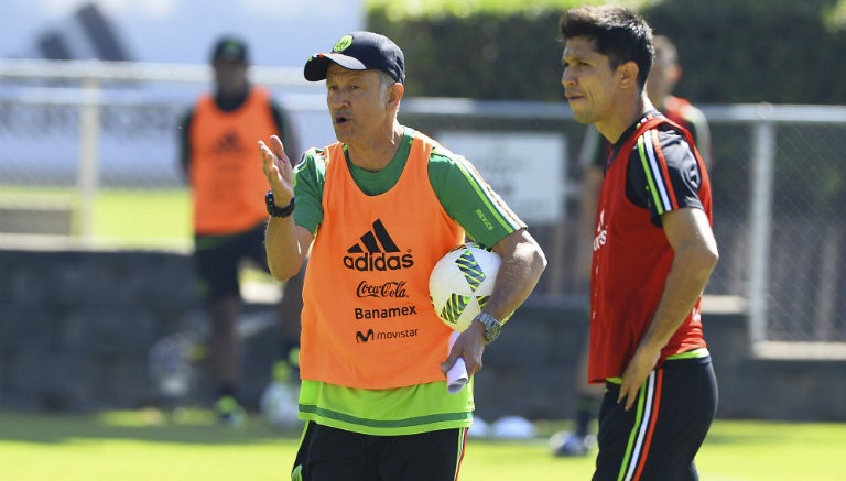 Osorio y Molina en entrenamiento del Tri