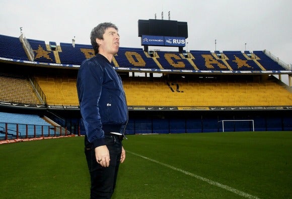 Noel, pisando la cancha de la Bombonera 