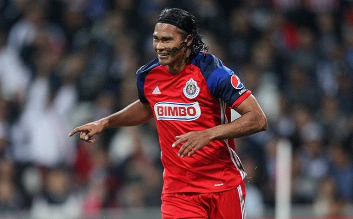  Carlos Peña festejando un gol ante Monterrey en la J11 del C2016