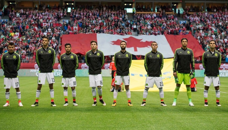 Jugadores del Tri previo al partido contra Canadá