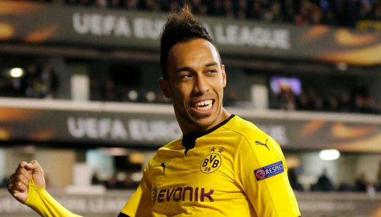 Pierre- Emerick Aubameyang festeja gol con el Borussia