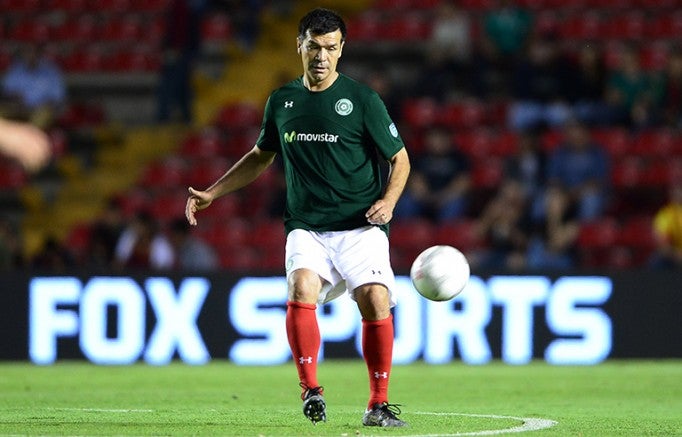 Borgetti en el partido Leyendas de Mexico vs Barcelona