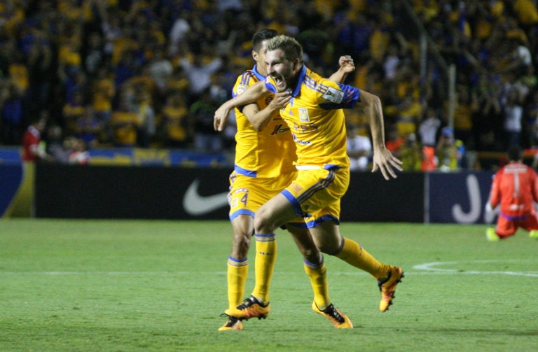 Gignac festeja gol contra Querétaro