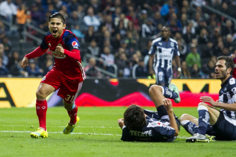 Chofis celebra un gol contra Monterrey