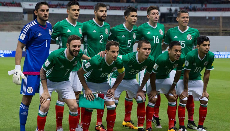 Jugadores del Tri posan previo al duelo contra Canadá