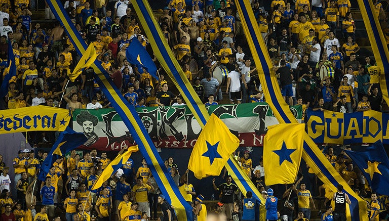 Afición de Tigres durante una partido de Concachampions 