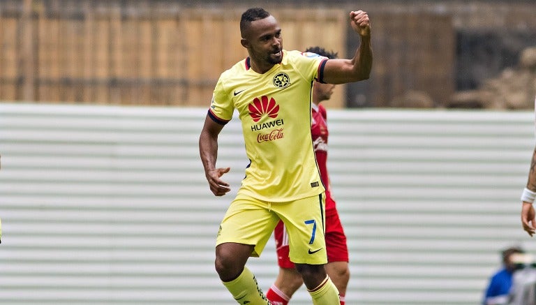 Da Silva celebrando su anotación contra Xolos