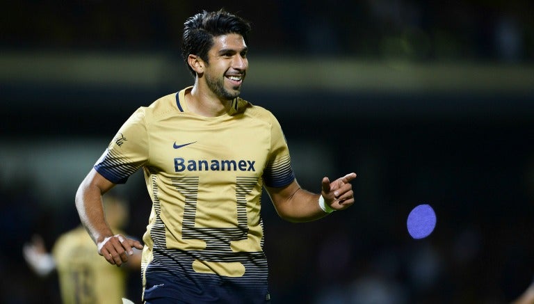 Eduardo Herrera en pleno festejo de gol