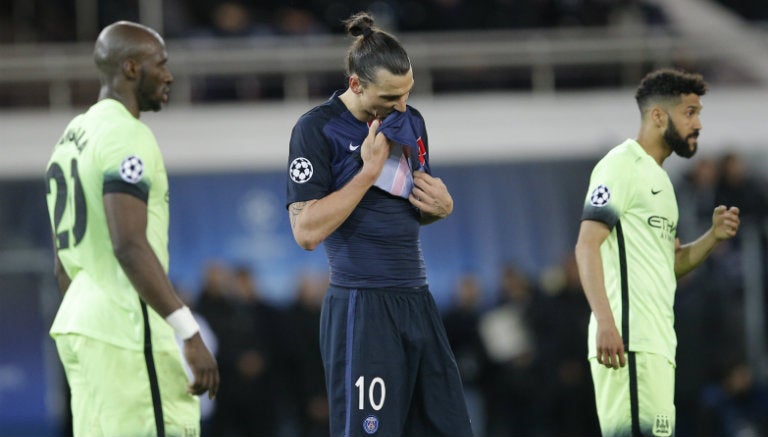 Zlatan Ibrahimovic durante el partido contra Manchester City