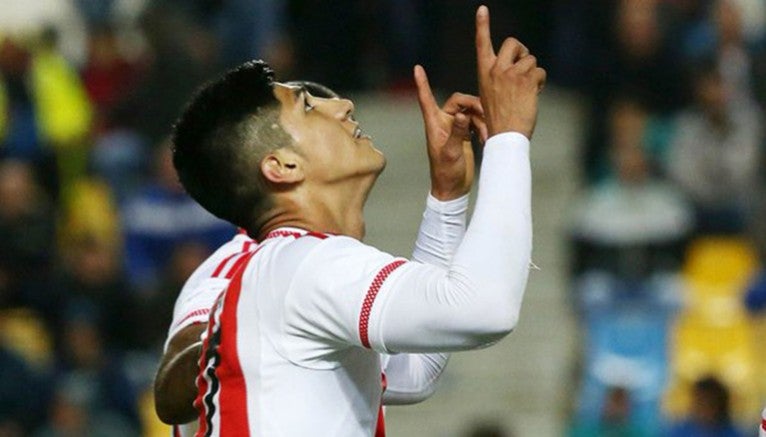 Pulido celebra un gol con  Olympiacos