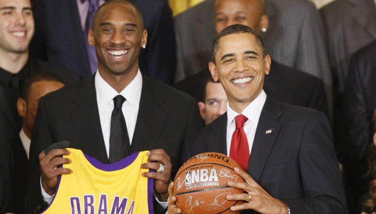 Kobe Bryant y Obama, juntos durante una reunión