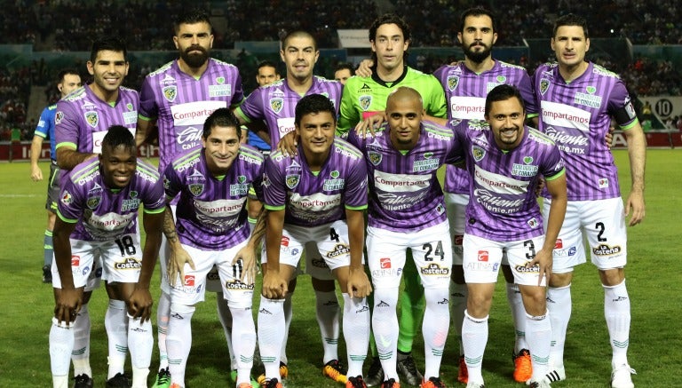 Jugadores de Chiapas antes de un partido