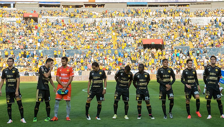 Jugadores de Dorados antes del partido contra Tigres