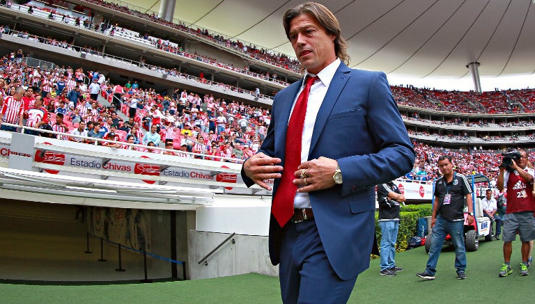 Almeyda al interior del Estadio Chivas previo al Clásico