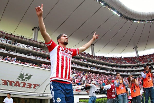 Pereira entra al campo del Estadio Chivas