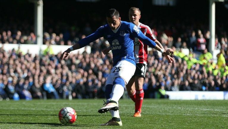 Ramiro Funes Mori durante un juego con el Everton 