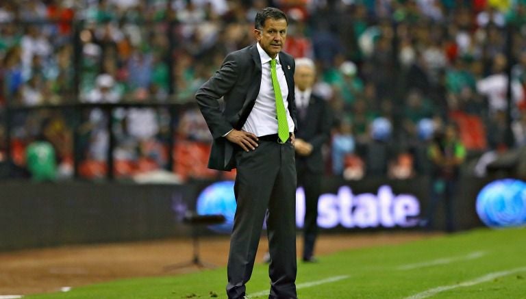 Osorio, durante un partido de la Selección Mexicana