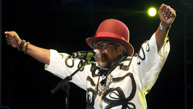 Papa Wemba en una de sus presentaciones