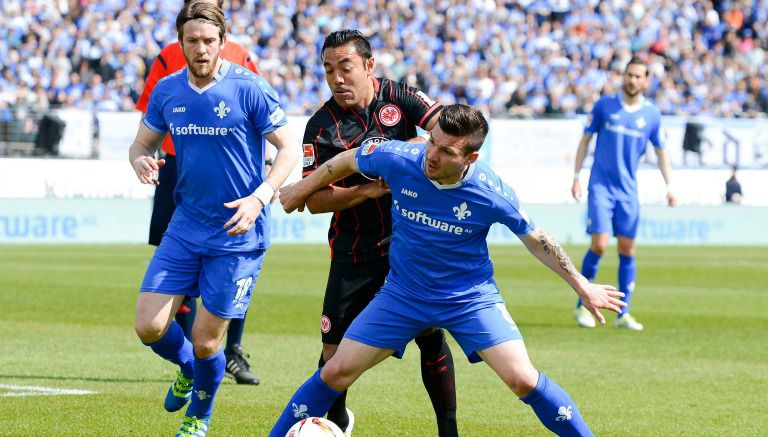  Marco Fabián durante el juego entre Frankfurt y el Darmstadt