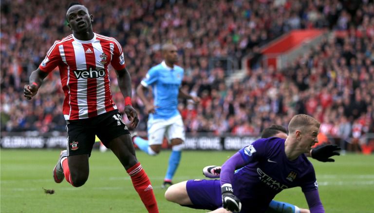 Sadio Mane celebra un gol contra el Manchester City