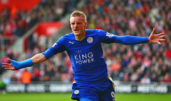 Vardy celebra un gol con Leicester