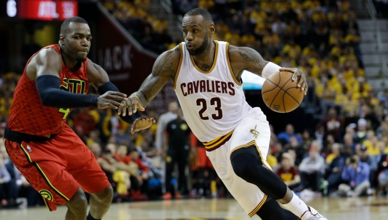 LeBron James durante el partido contra Atlanta