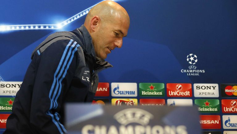 Zidane abandona la conferencia de prensa