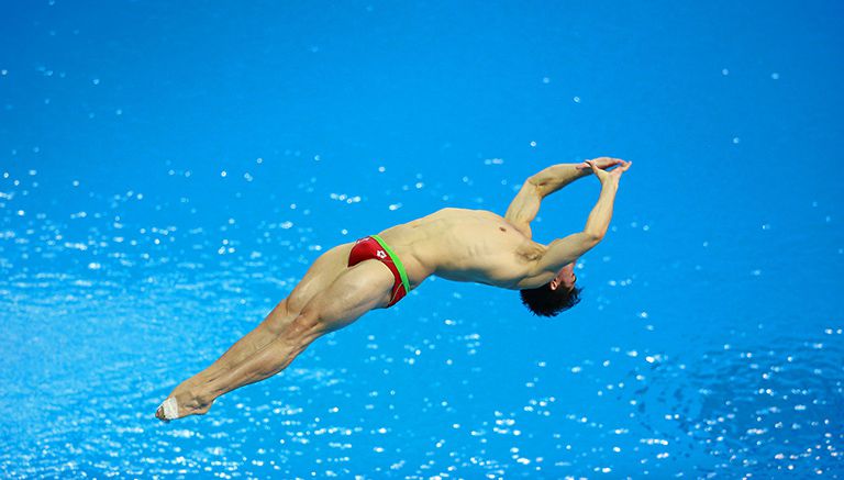 Rommel Pacheco, durante una competencia de clavados