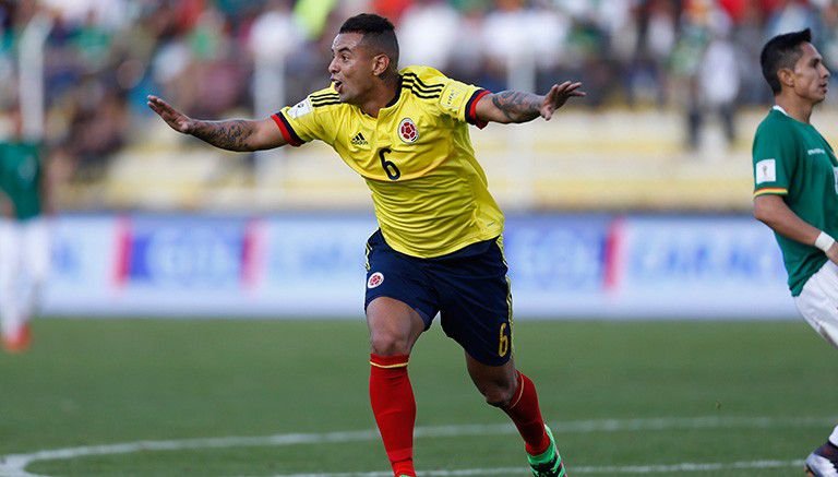 Edwin Cardona festejando un tanto con los cafetaleros