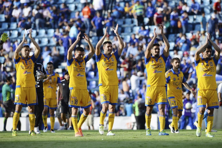 Jugadores de Tigres agradecen a su afición en el Azul