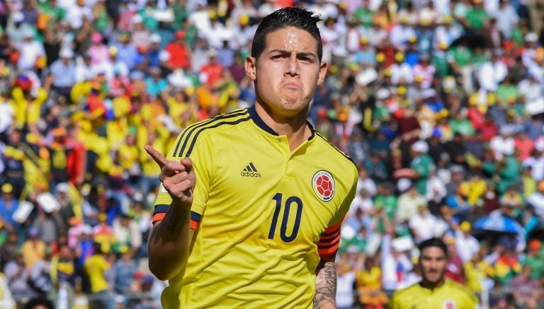 James Rodríguez celebra un gol en las eliminatorias de Conmebol