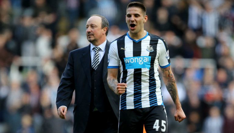 Benítez, en partido del Newcastle United