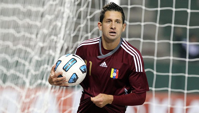 César González, en un duelo con la Vinotinto