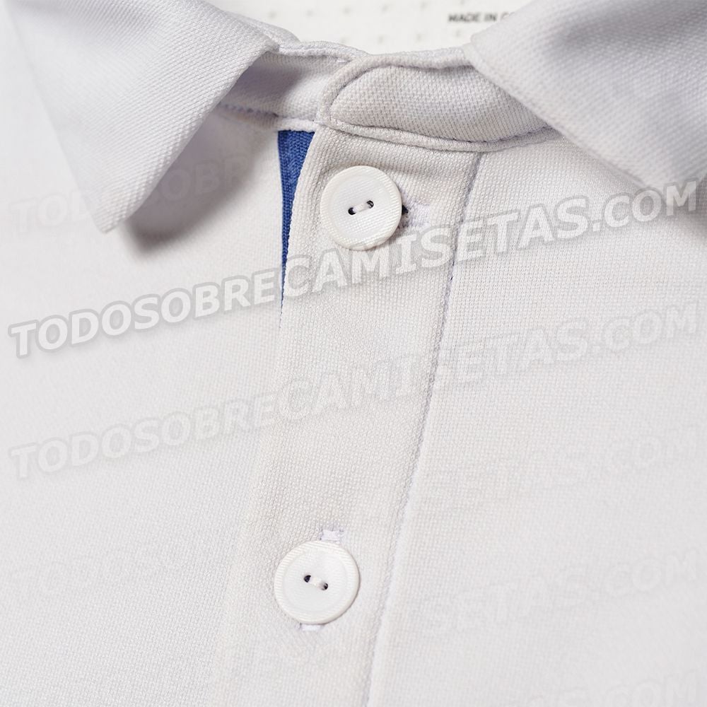 Cuello polo, característica de la nueva playera 