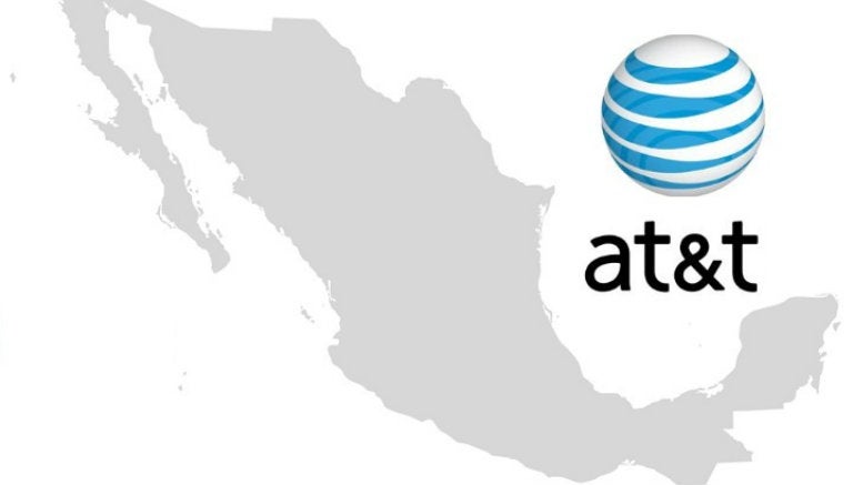 El logo de AT&T junto al mapa de México