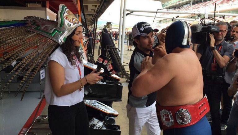 Blue Demon Jr. y 'Checo' Pérez midieron su fuerza