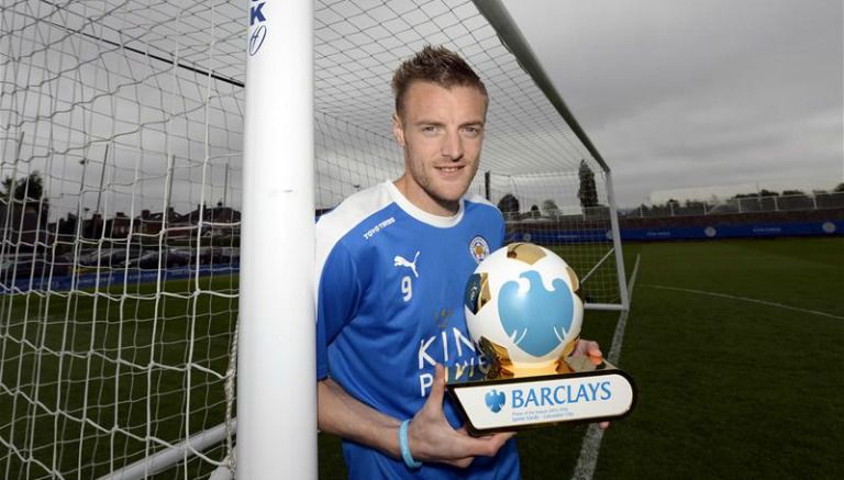 Jamie Vardy, con el trofeo de jugador de la temporada